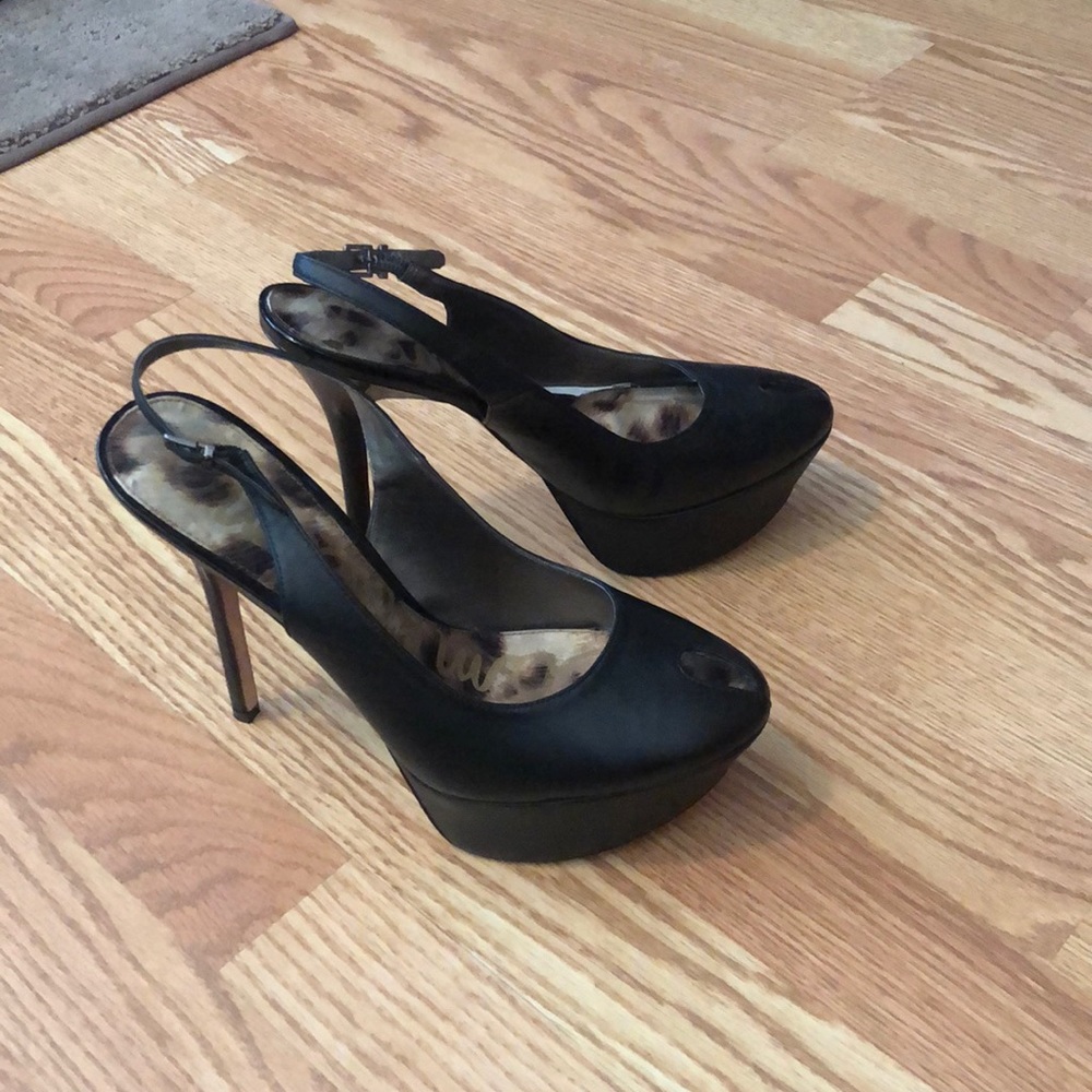 Heels - Picture 3 of 5